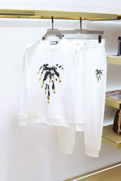 Picture of Givenchy Sweater Suits _SKUGivenchyM-5XLkdtr1639523